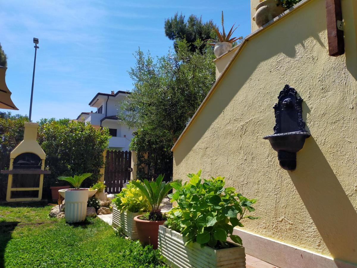 Luxury Apartment Magnolia Terrace Fregenae Exterior foto