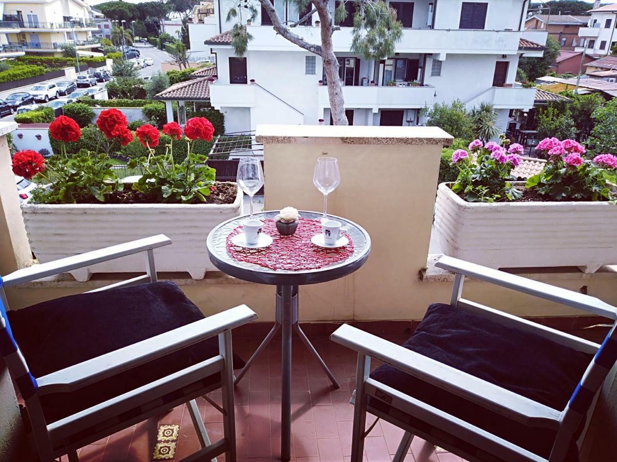 Luxury Apartment Magnolia Terrace Fregenae Exterior foto